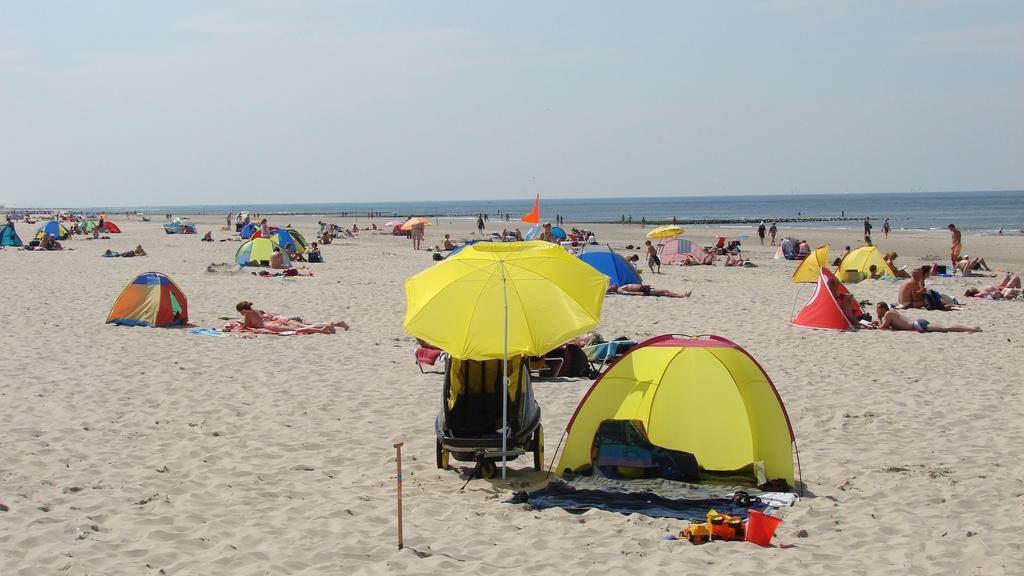 Strand49 Glamping Sint Maartenszee Sint Maartensvlotbrug المظهر الخارجي الصورة